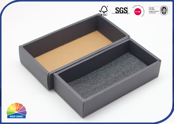 3Cの付属品のパッキングのための無光沢の黒い波形の包装箱の環境に優しい箱